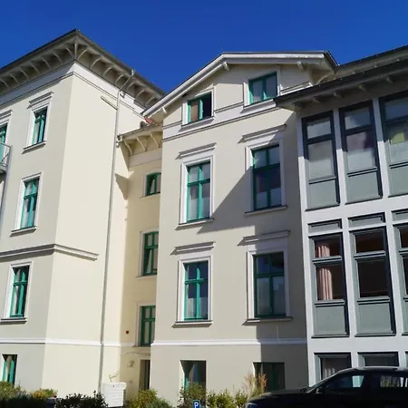 Gemuetl. Mit Dachterrasse, Wlan, Kostenl. Stellplatz - Adults Only!