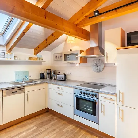 Gemuetl. Mit Dachterrasse, Wlan, Kostenl. Stellplatz - Adults Only! Holiday home *
