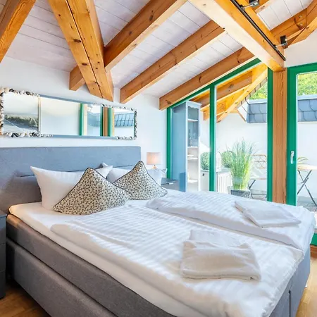 Gemuetl. Mit Dachterrasse, Wlan, Kostenl. Stellplatz - Adults Only!