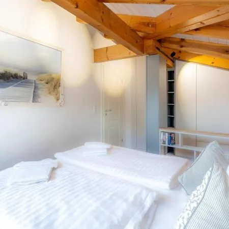 Gemuetl. Mit Dachterrasse, Wlan, Kostenl. Stellplatz - Adults Only! * ゼーバート・ヘリングスドルフ